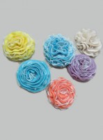 Knitted frill lace flower